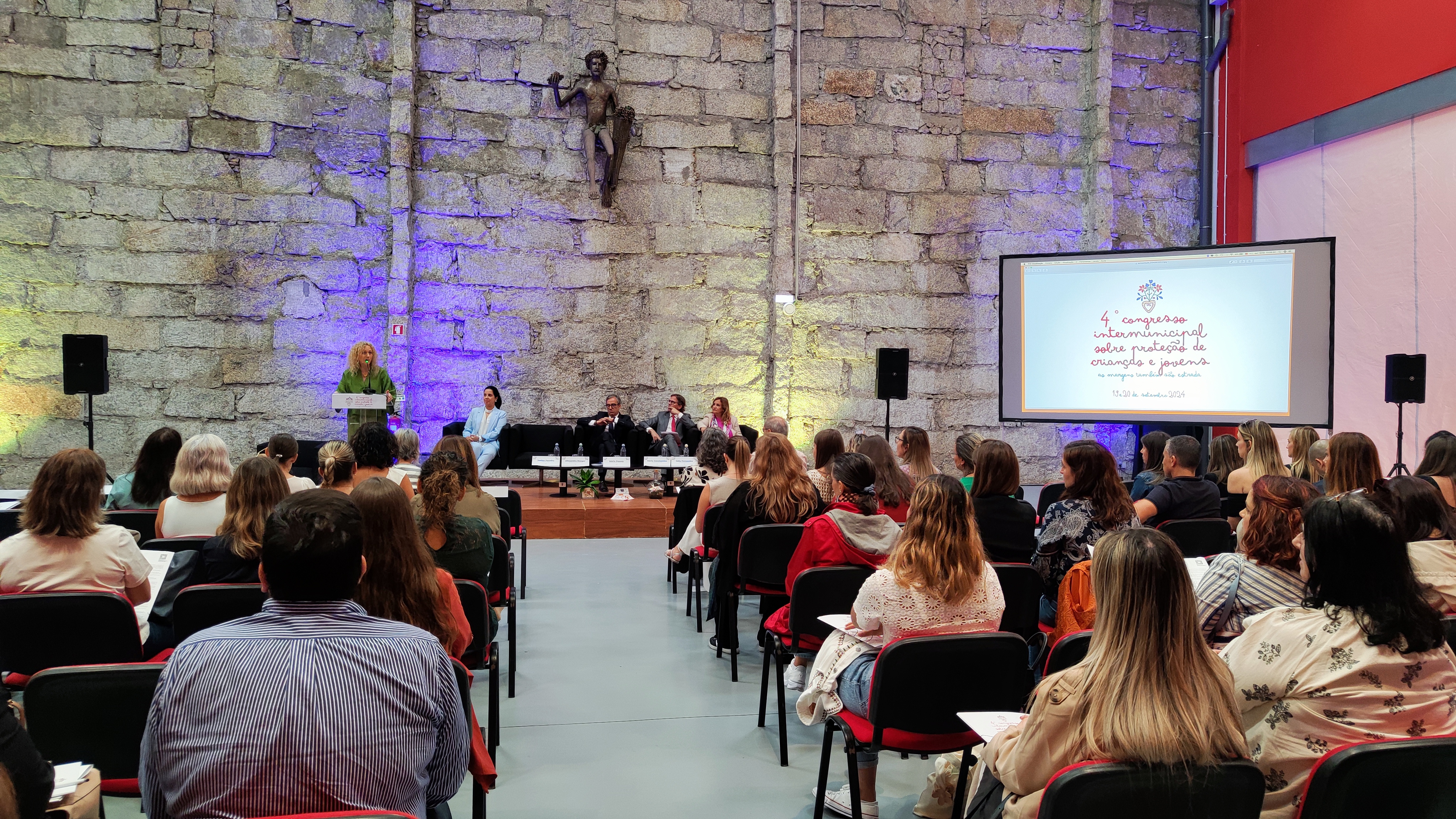 Imagem do recurso 4º Congresso Intermunicipal sobre Proteção de Crianças e Jovens I 19 e 20.09.2024 I Adega Cultural de Vila Verde